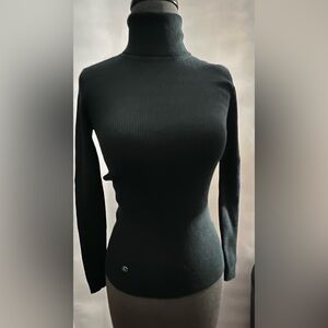 Timeless Classic Ralph Lauren Black Label Ribbed Turtleneck – Women’s XS